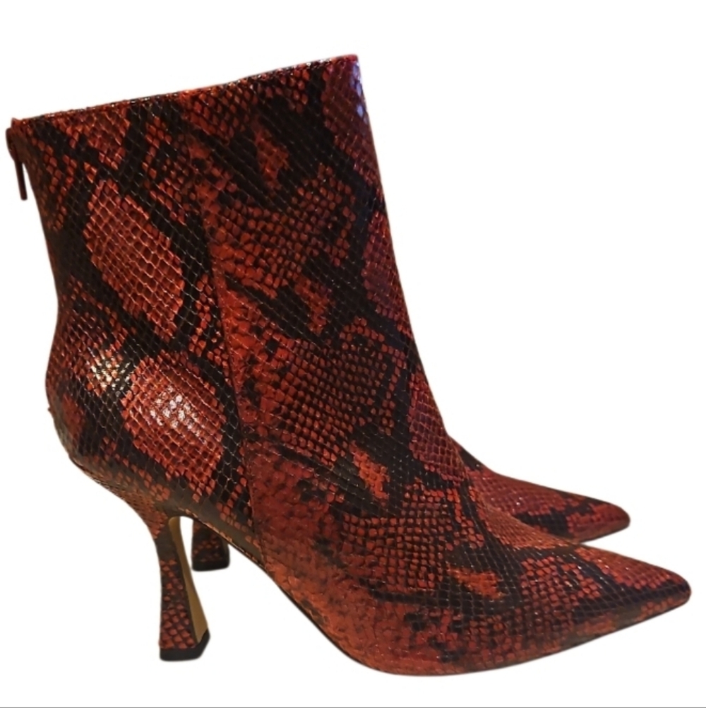 NEW! GABRIELLE UNION Red Snakeskin Faux Leather Ankle Boots 9.